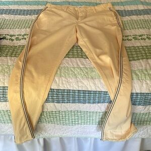 Gap Girlfriend Chino Cream color Pants Size 8